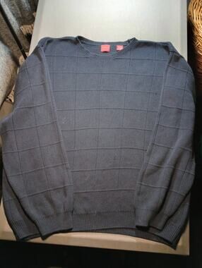 Arrow Distressed Sweater Men's Size XL